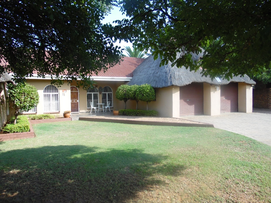 4 Bedroom Property for Sale in Riebeeckstad Free State